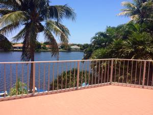 POINT MANALAPAN - Residential