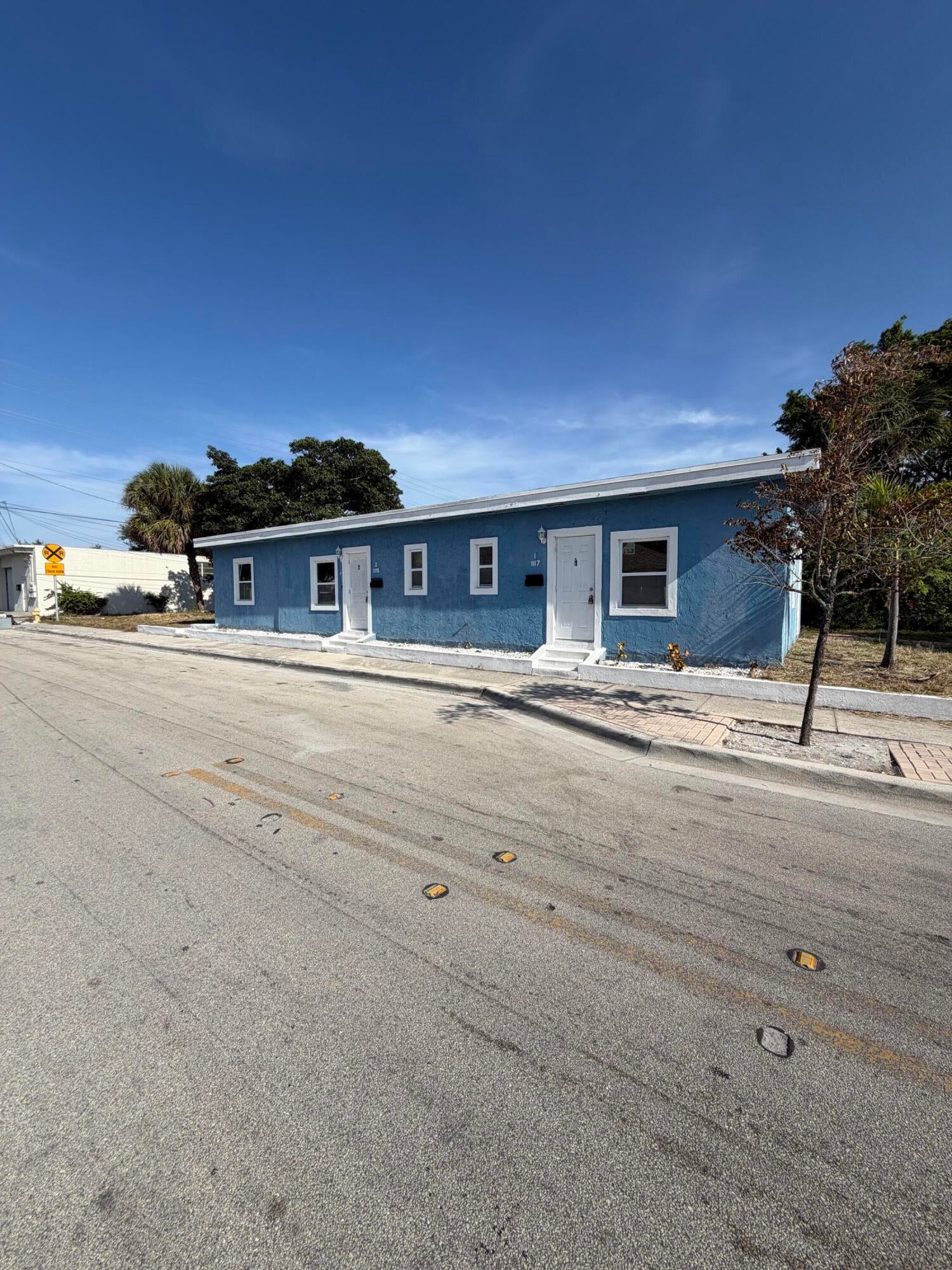1117 3rd Avenue N 1