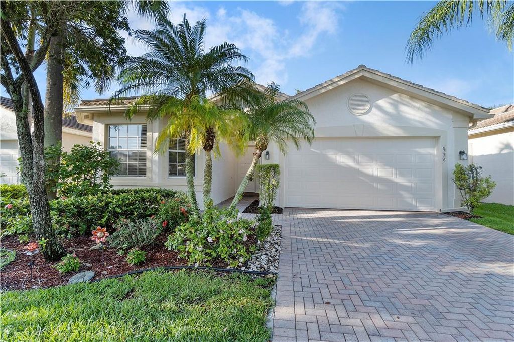 Photo of 8226 Sandpiper Glen Dr, Lake Worth, FL 33467 (MLS # F10385389)
