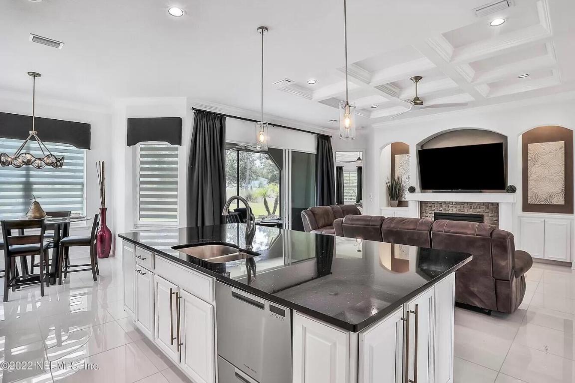 Arbor Mill (Phase 1-2) - Residential Lease