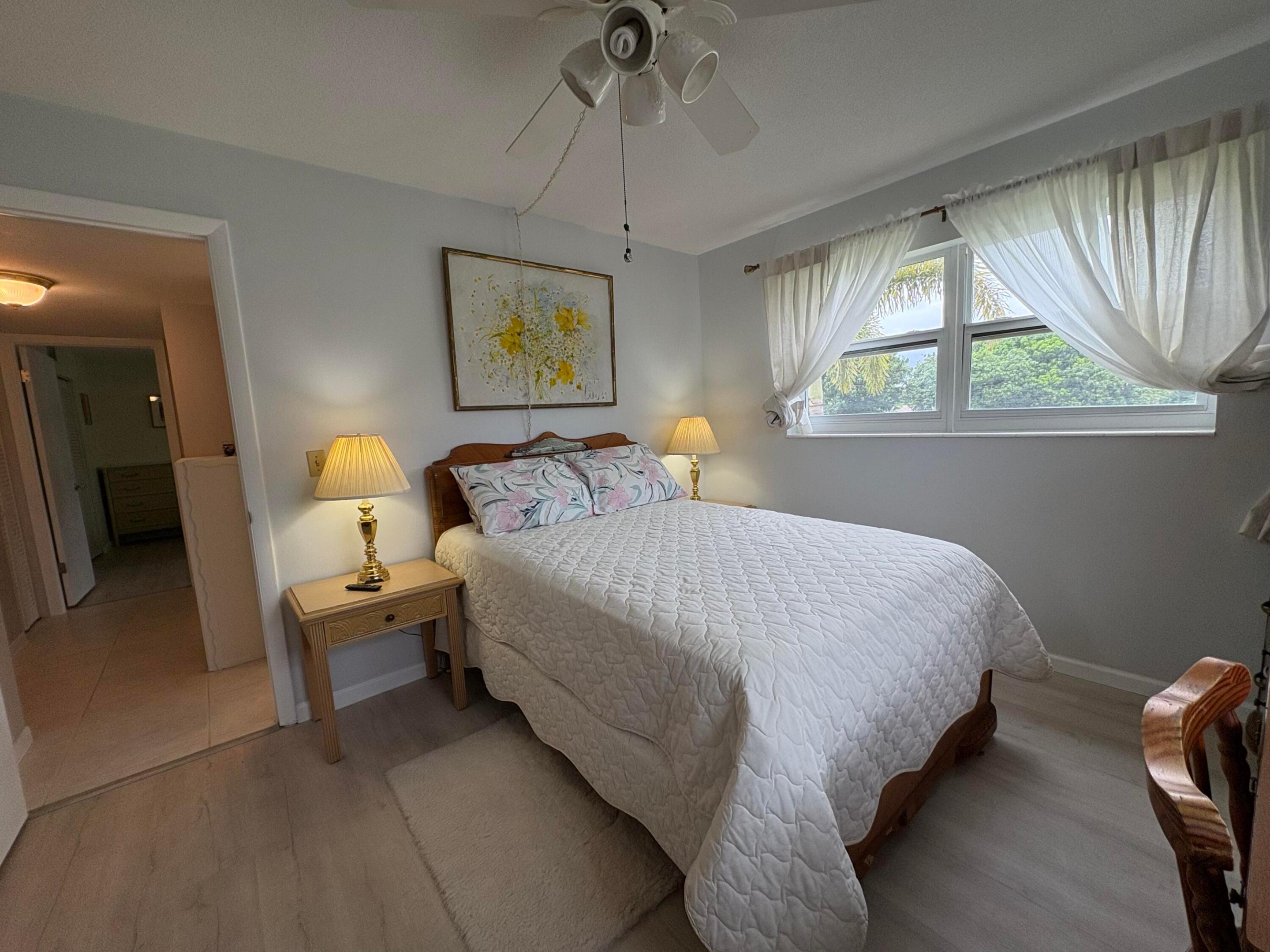 VILLAGE ROYALE CONDO 5 - Residential Lease