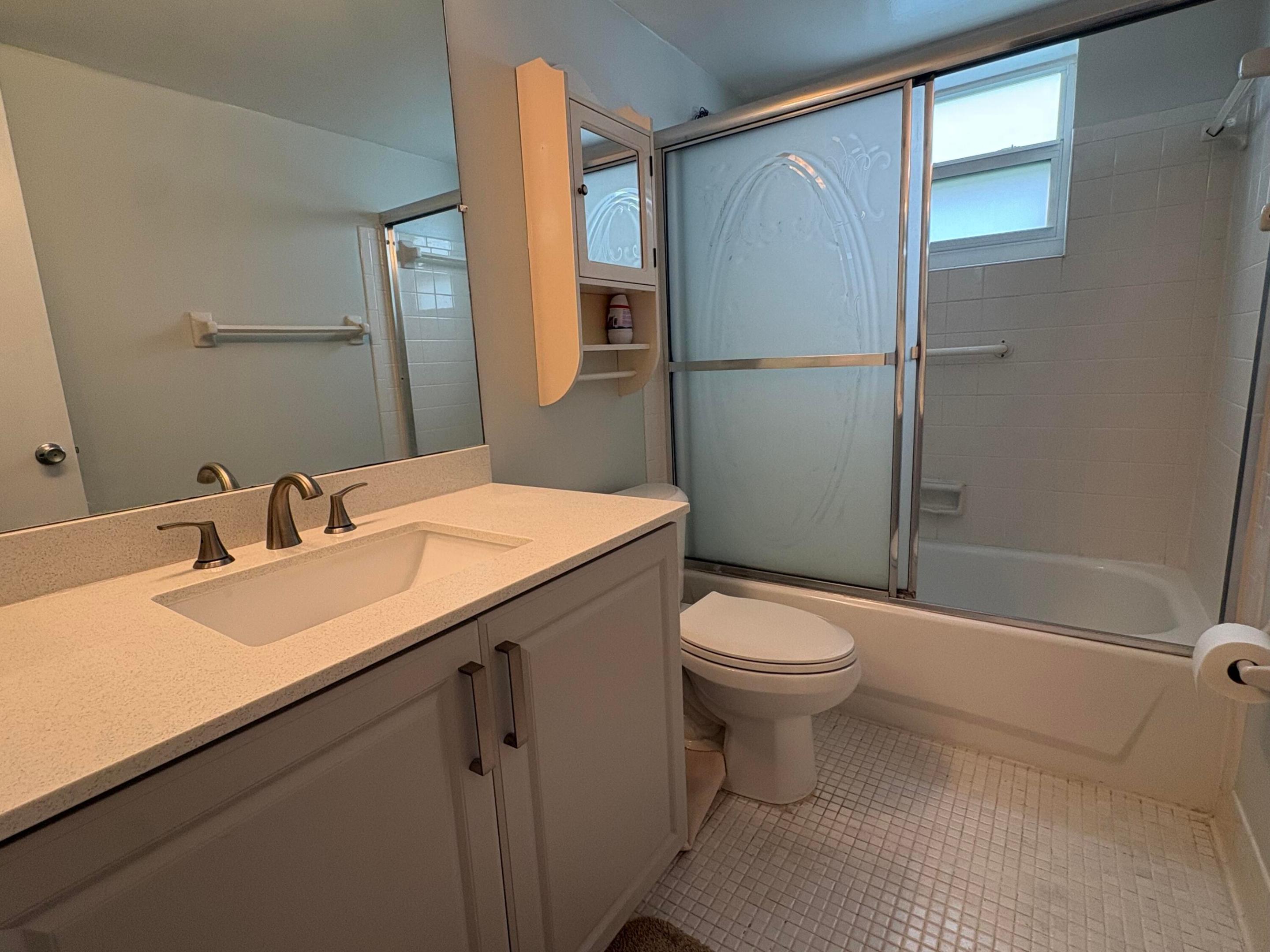 VILLAGE ROYALE CONDO 5 - Residential Lease