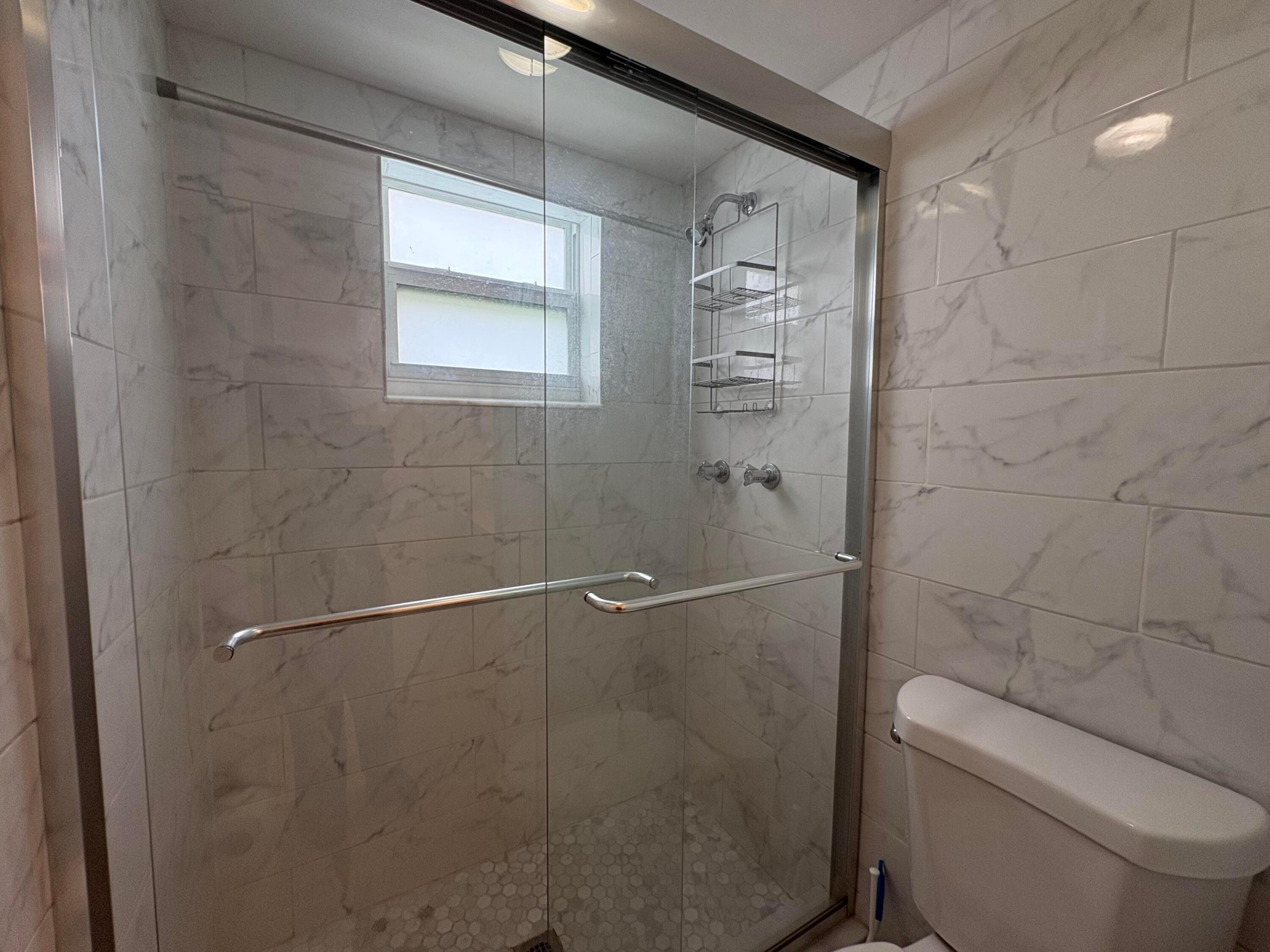 VILLAGE ROYALE CONDO 5 - Residential Lease