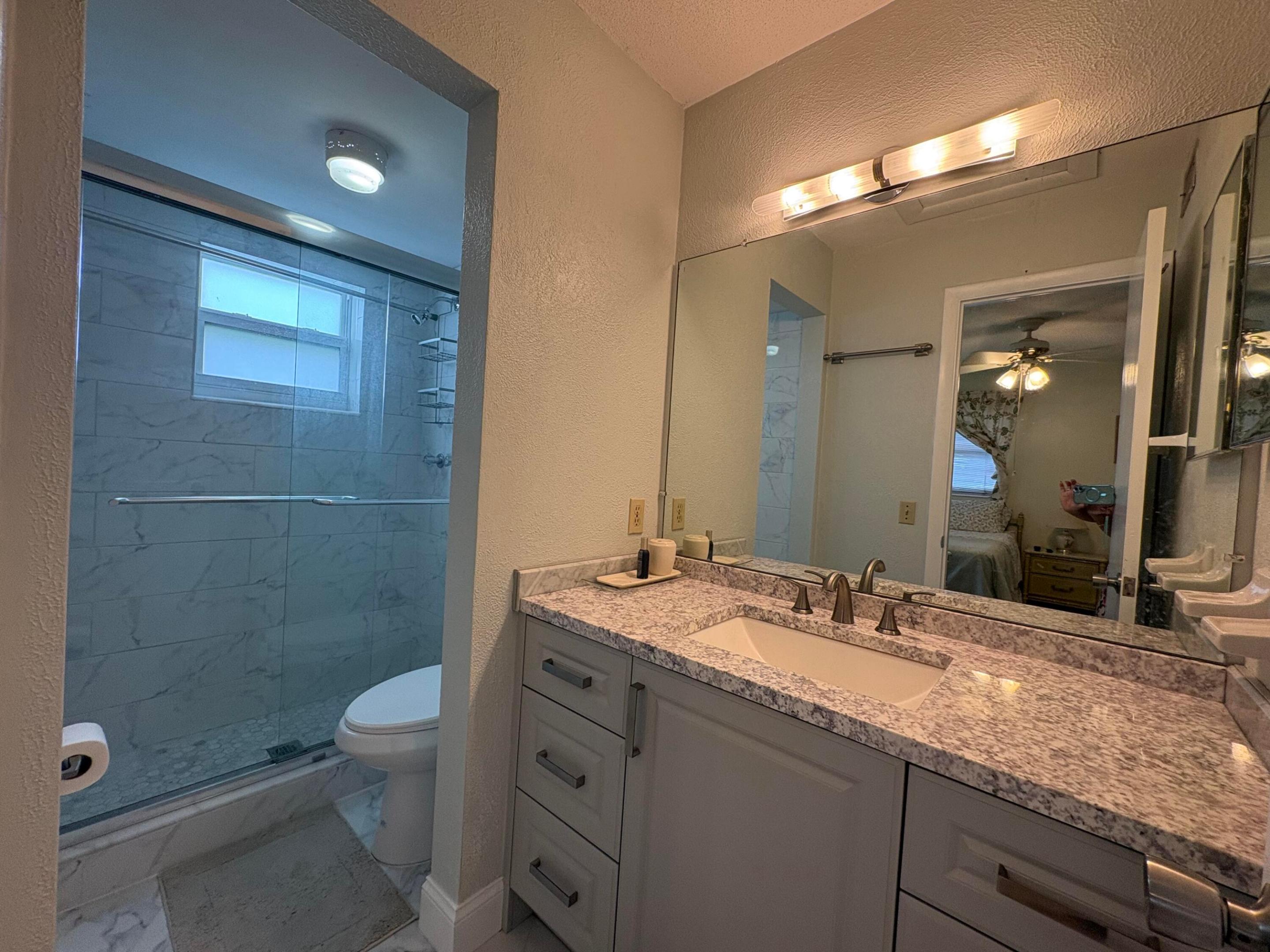 VILLAGE ROYALE CONDO 5 - Residential Lease
