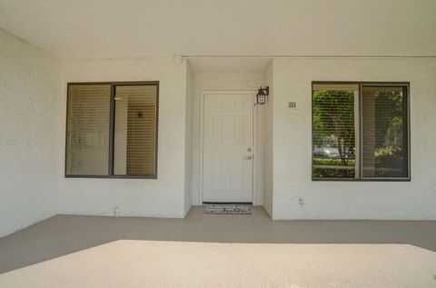 Condominium in Boynton Beach FL 10143 Mangrove Drive 2.jpg