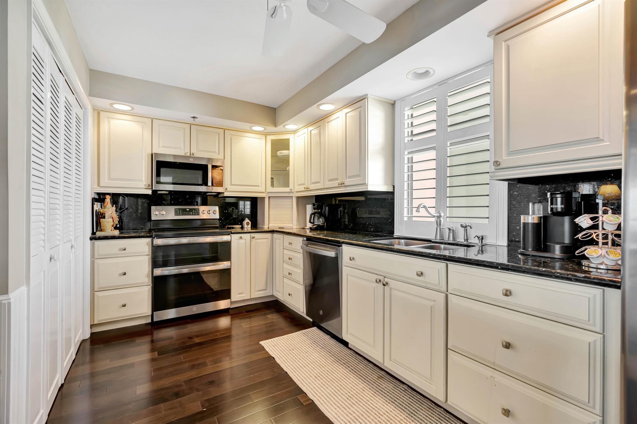 OCEAN TOWERS SOUTH CONDO - Residential Lease