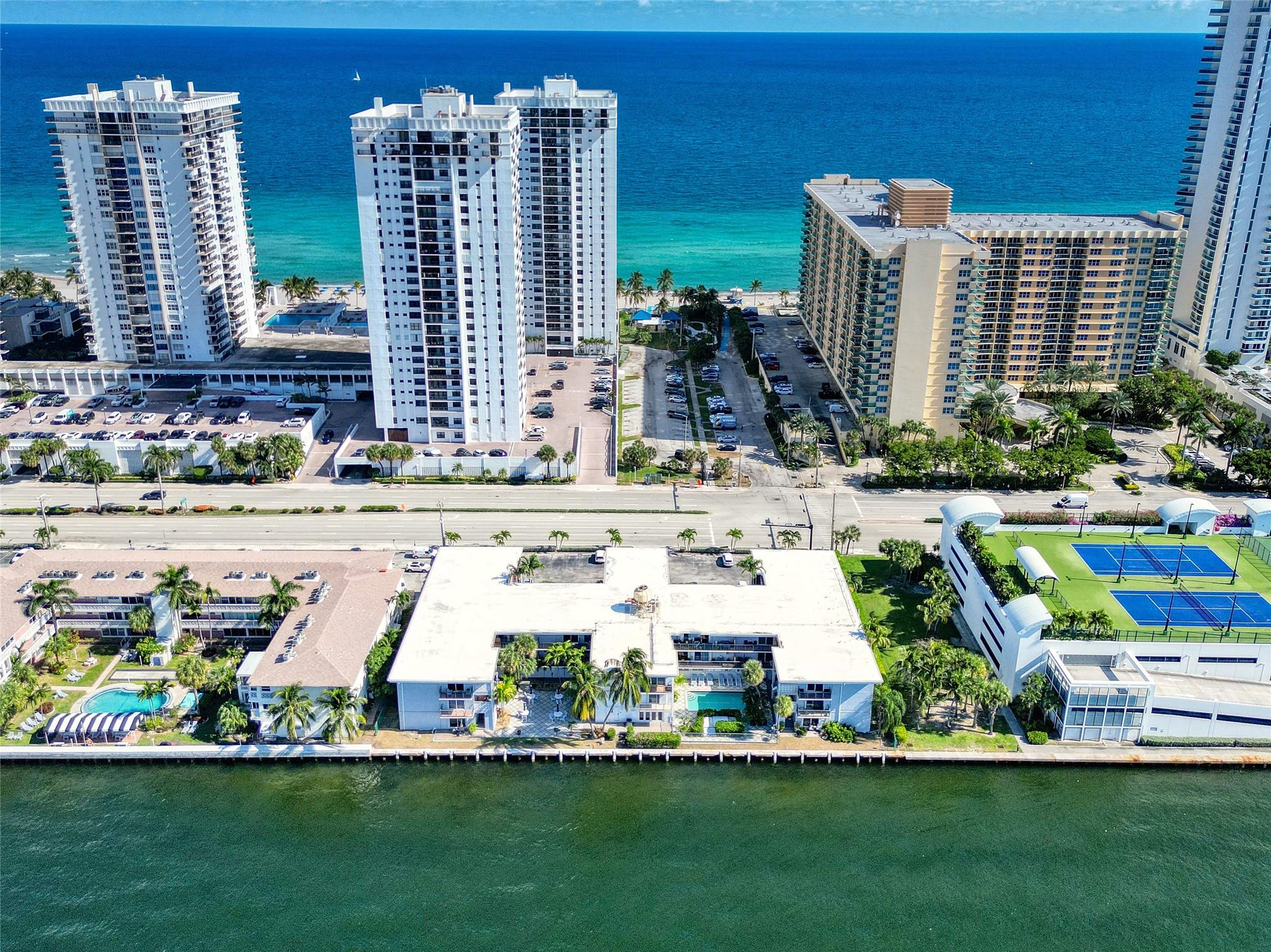 Waterway Hollywood Beach - Residential