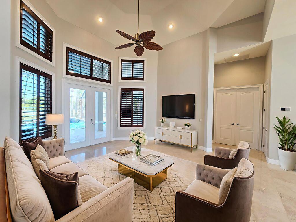 ISLAND ESTATES SUBD - Residential