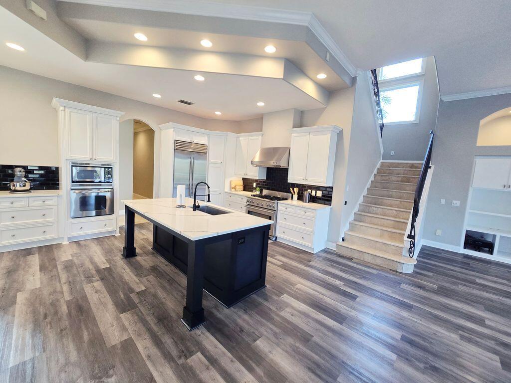 ISLAND ESTATES SUBD - Residential