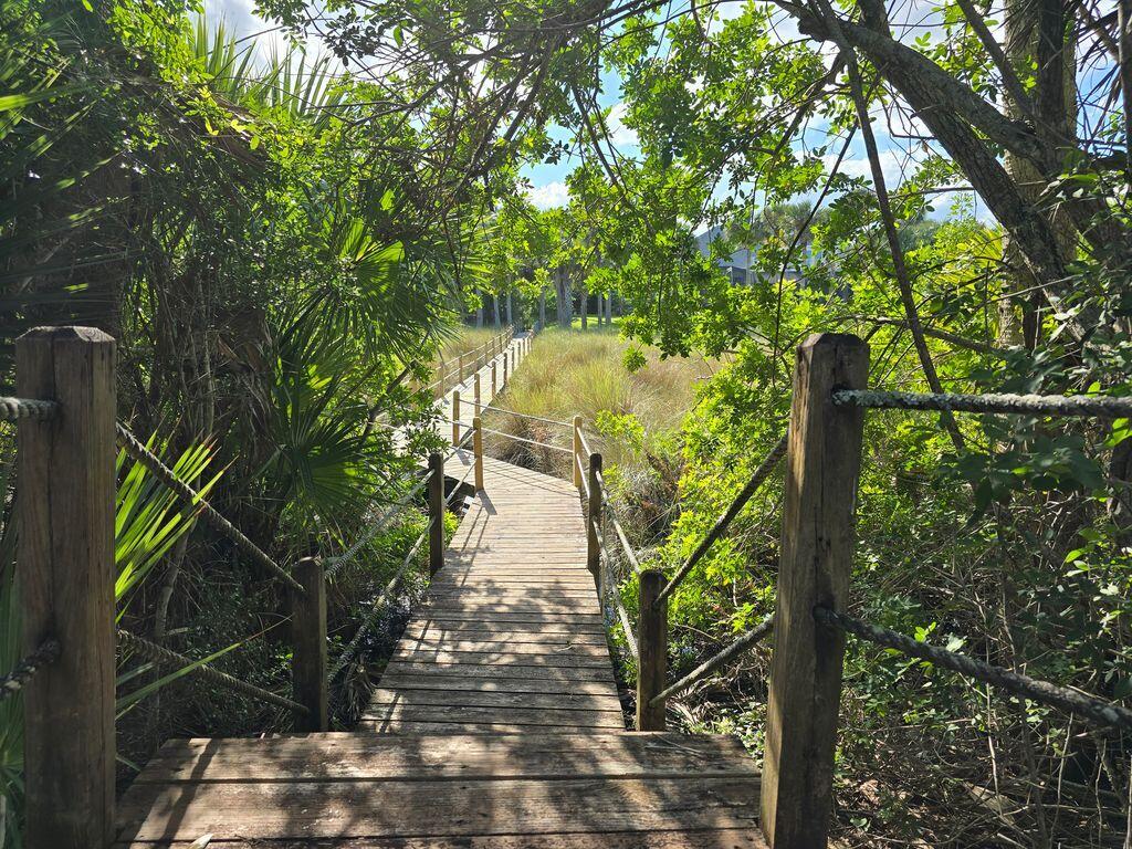 ISLAND ESTATES SUBD - Residential