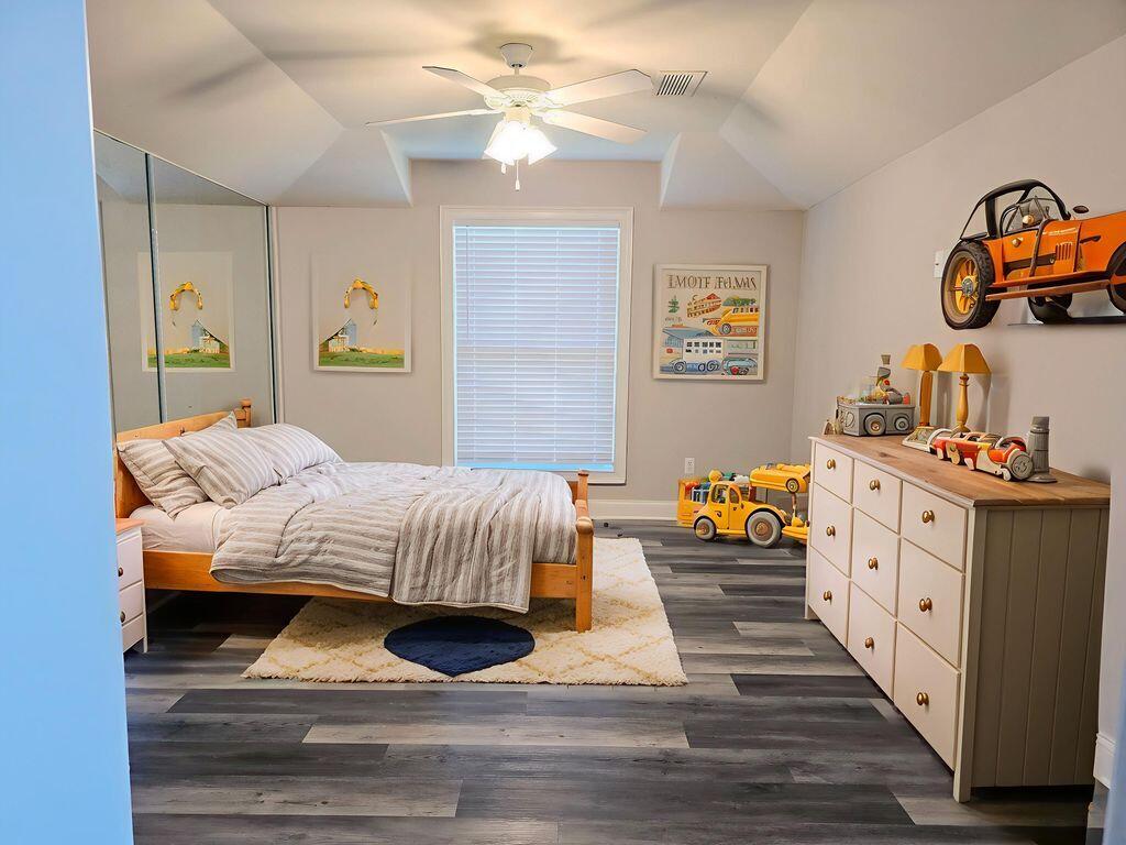 ISLAND ESTATES SUBD - Residential