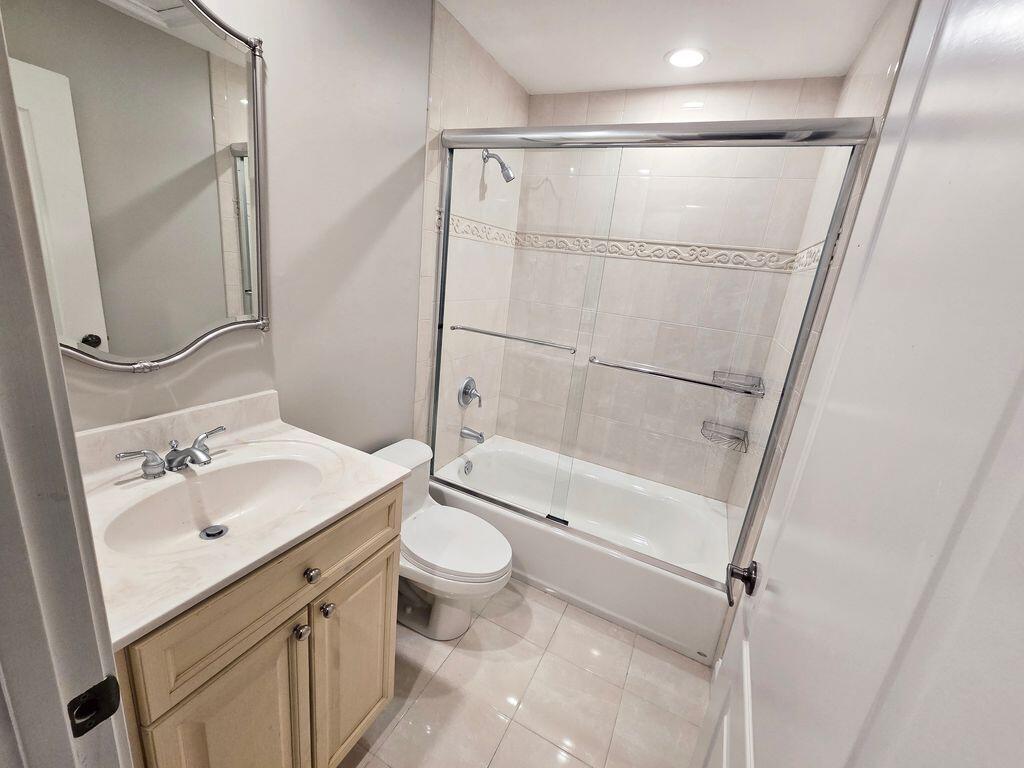 ISLAND ESTATES SUBD - Residential