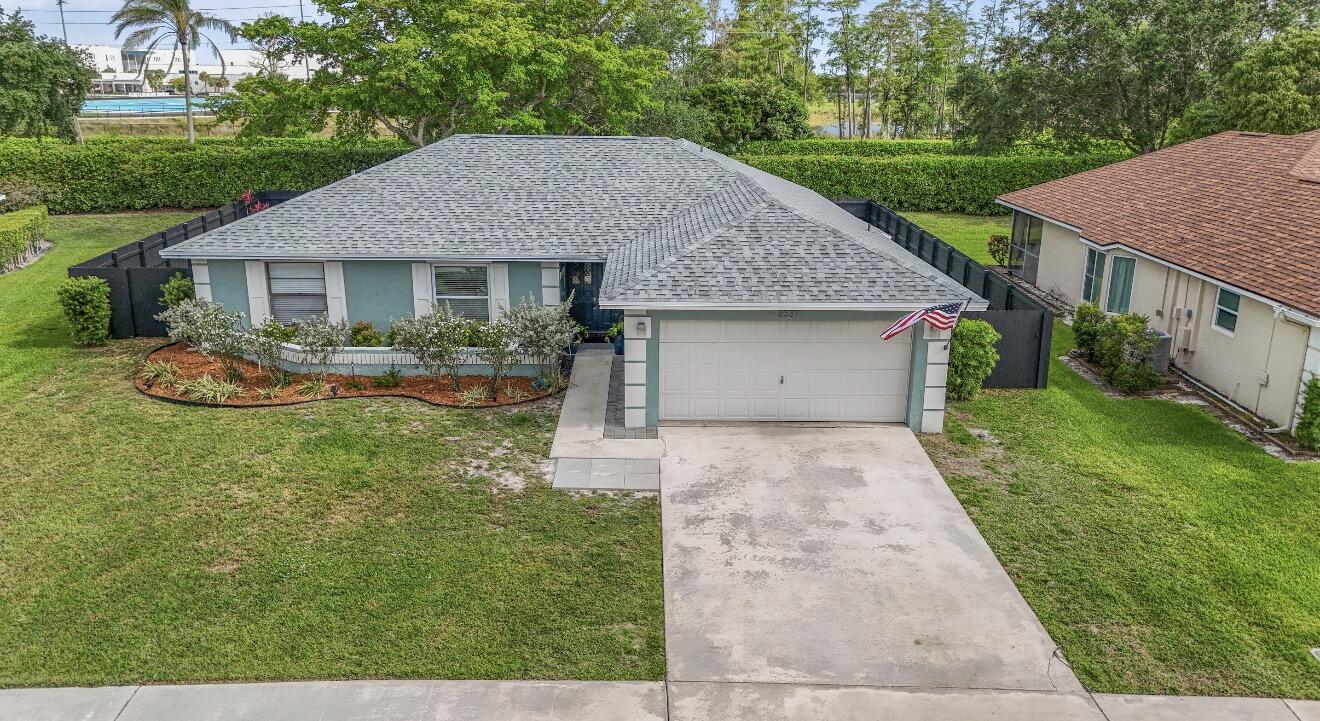 LAKES OF SHERBROOKE PH 7 - Residential