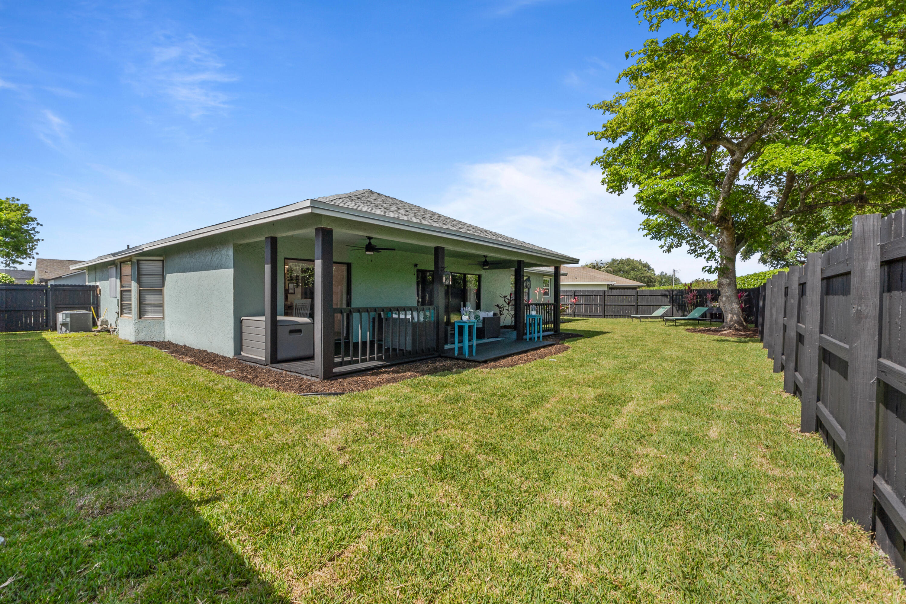 LAKES OF SHERBROOKE PH 7 - Residential