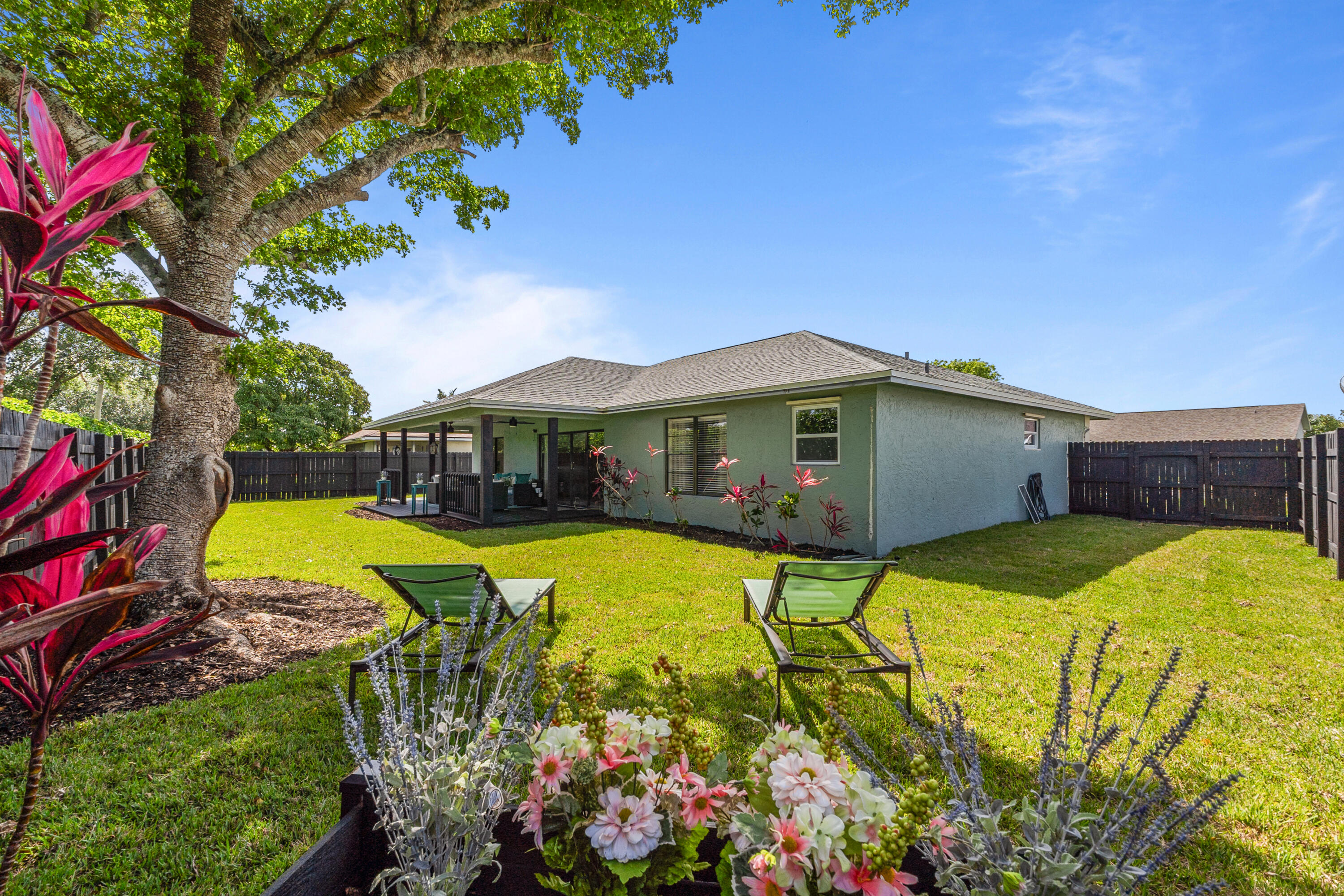 LAKES OF SHERBROOKE PH 7 - Residential