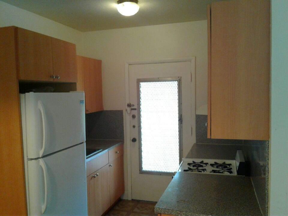 C GAB DOUGLAS SEC - Residential Lease