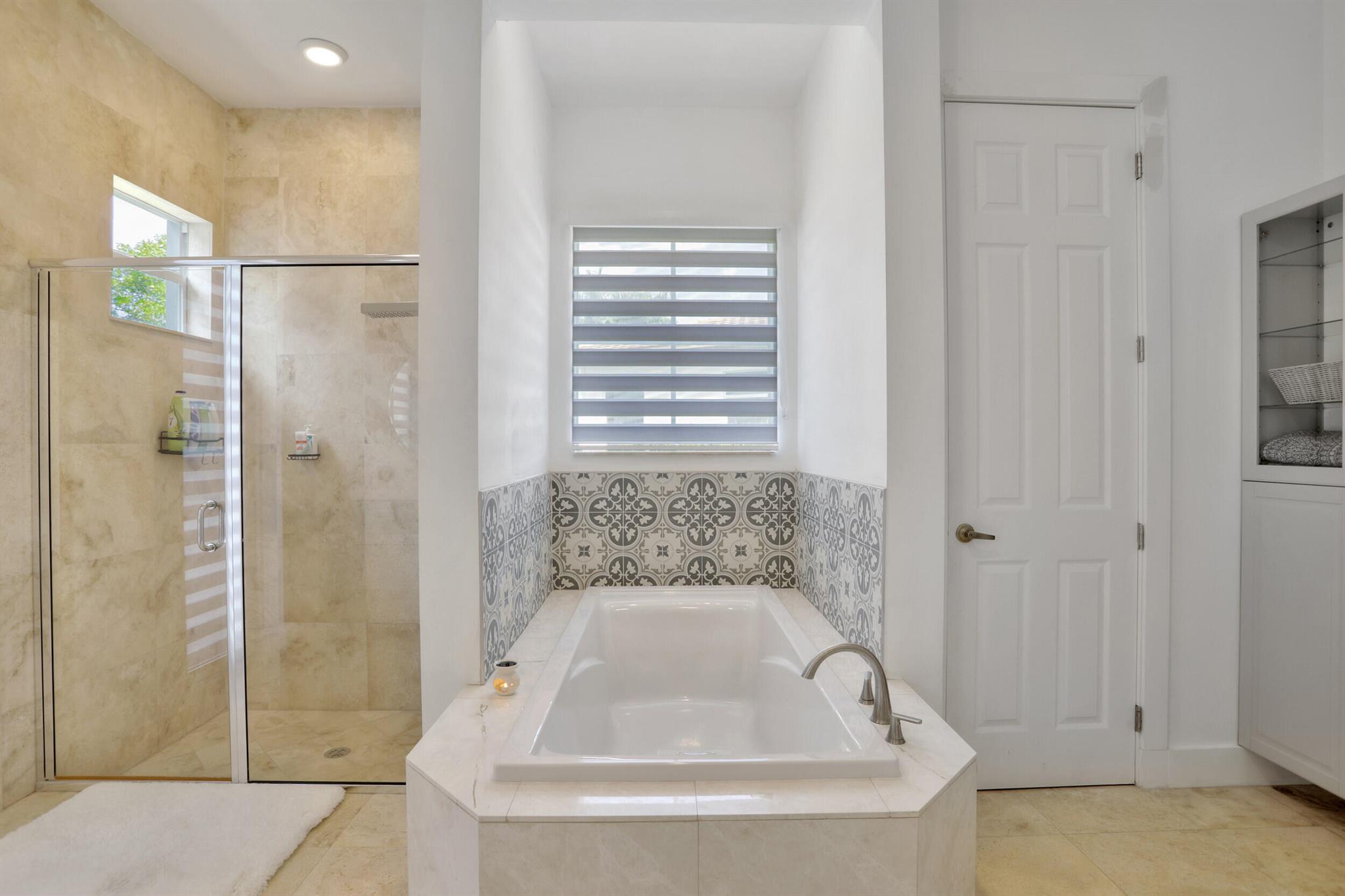 Banyan Isles - Residential