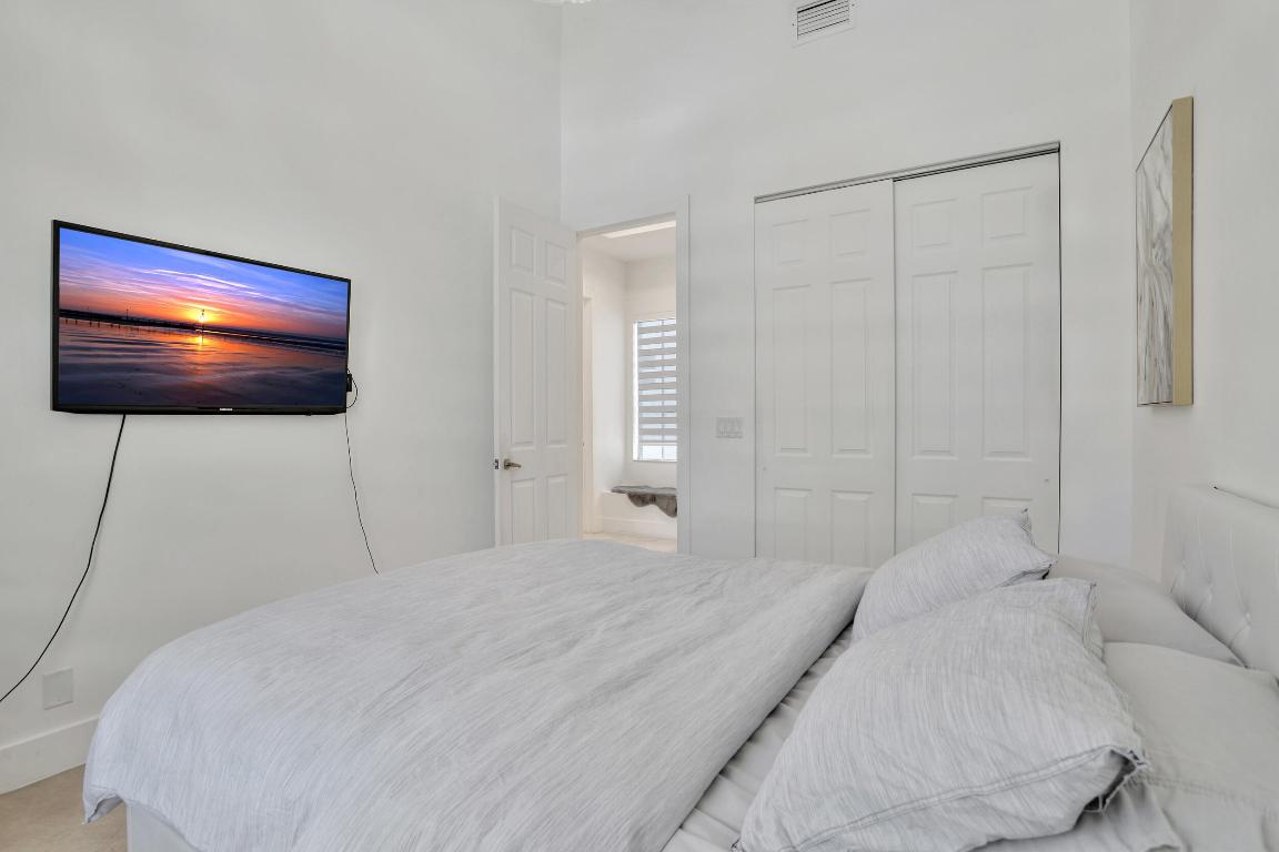 Banyan Isles - Residential