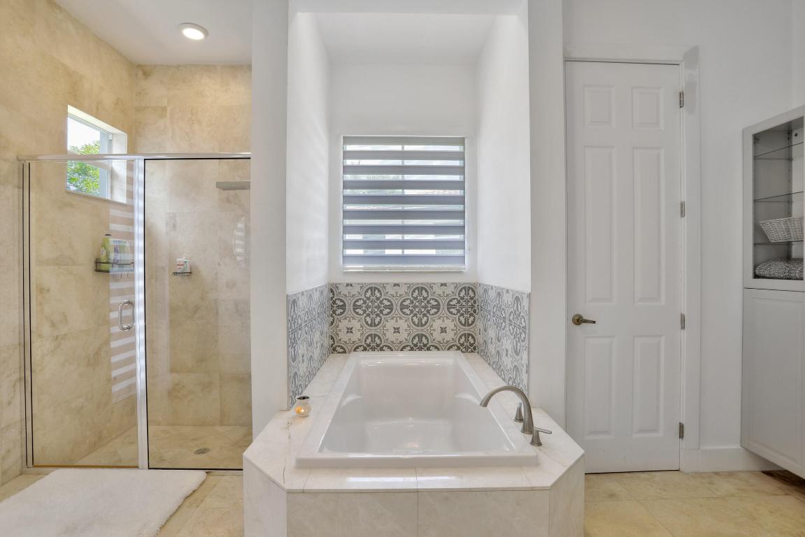 Banyan Isles - Residential