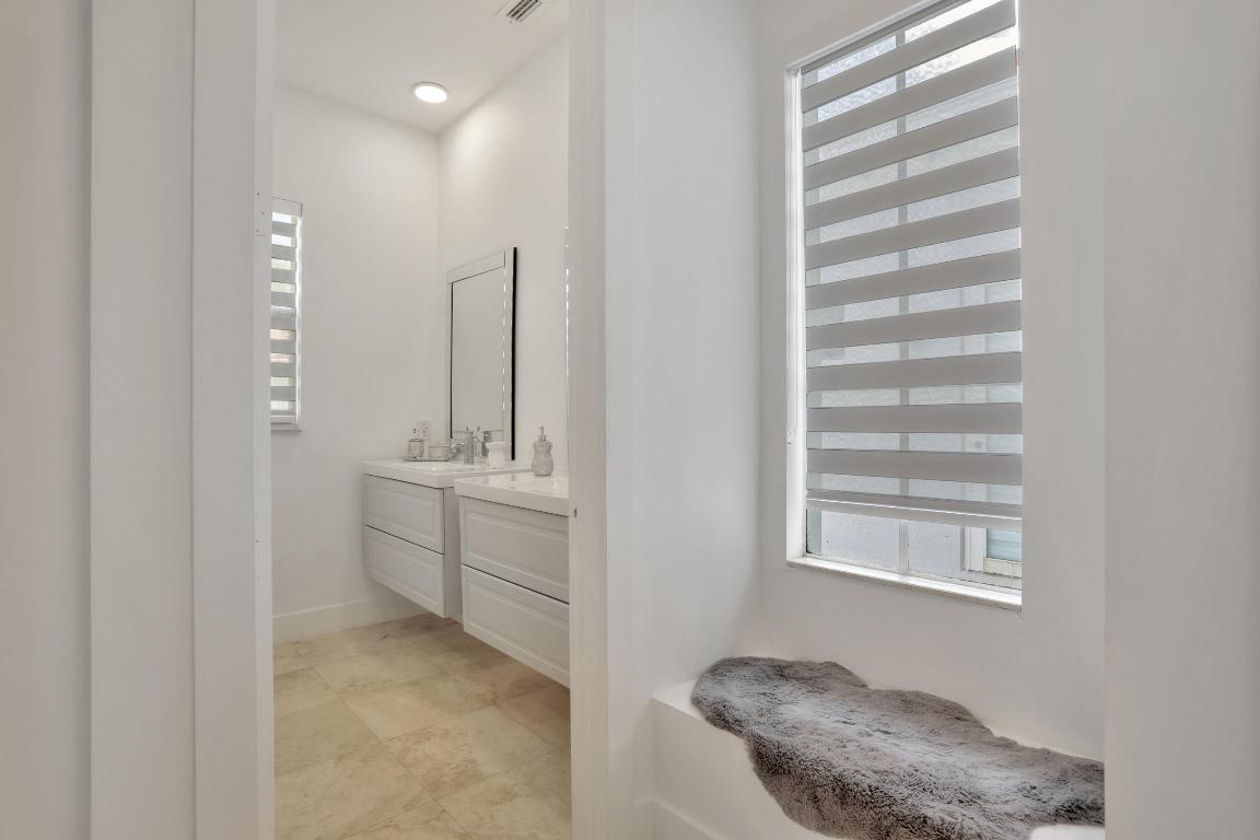 Banyan Isles - Residential