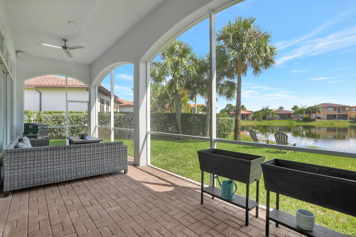 Banyan Isles - Residential