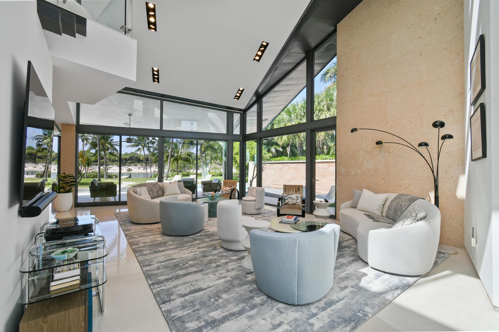 JUPITER INLET BEACH COLON - Residential