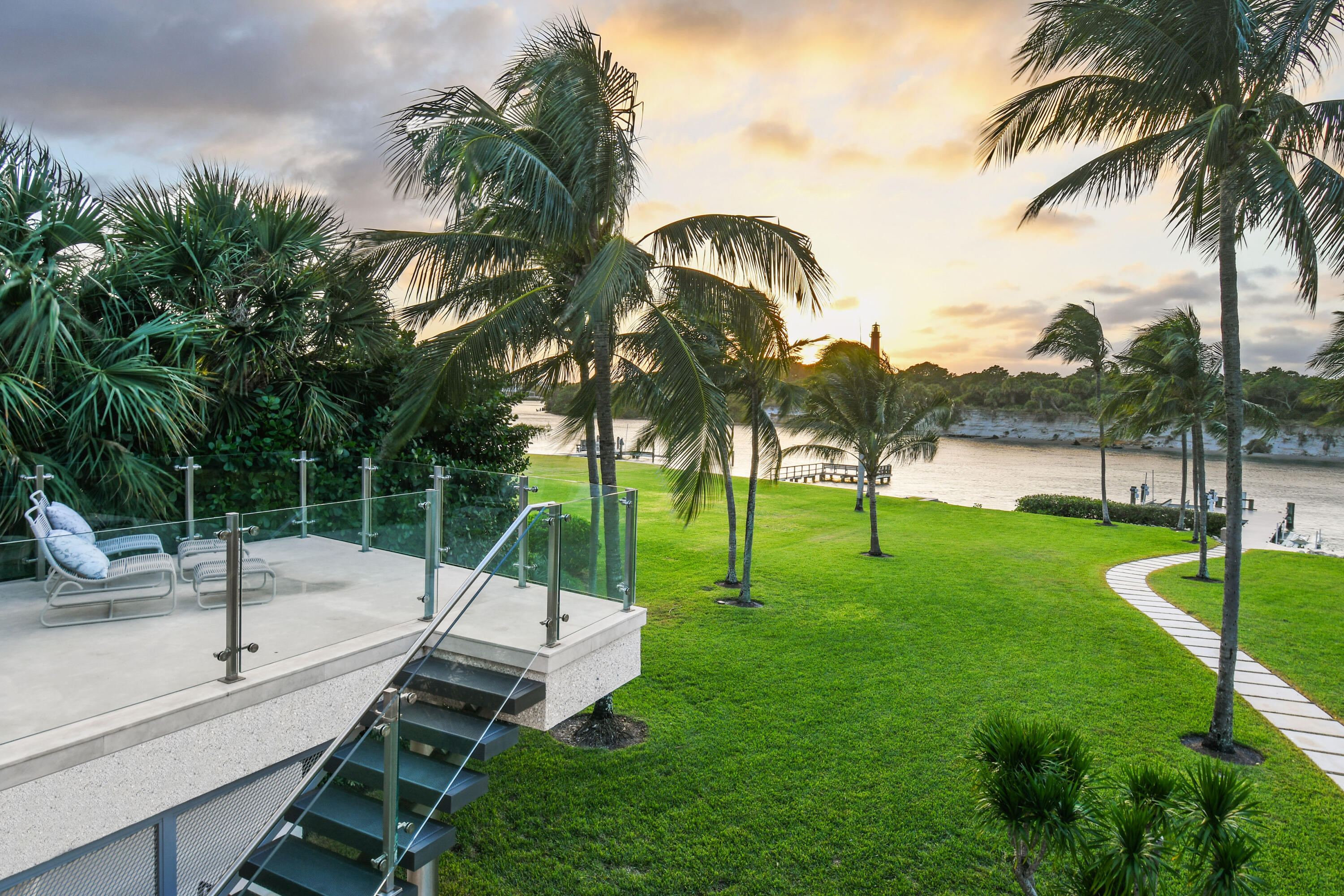 JUPITER INLET BEACH COLONY - Residential