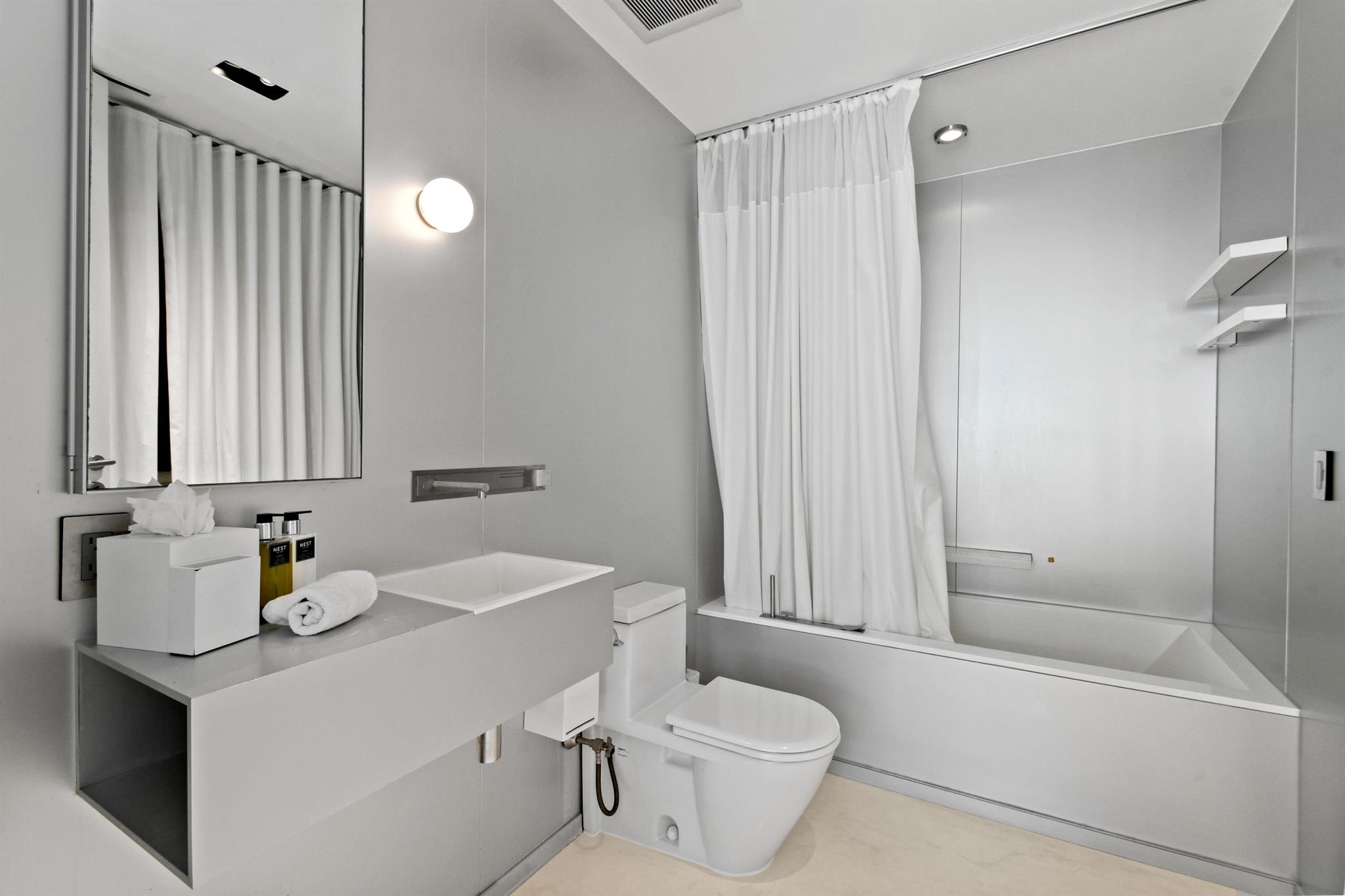 JUPITER INLET BEACH COLON - Residential