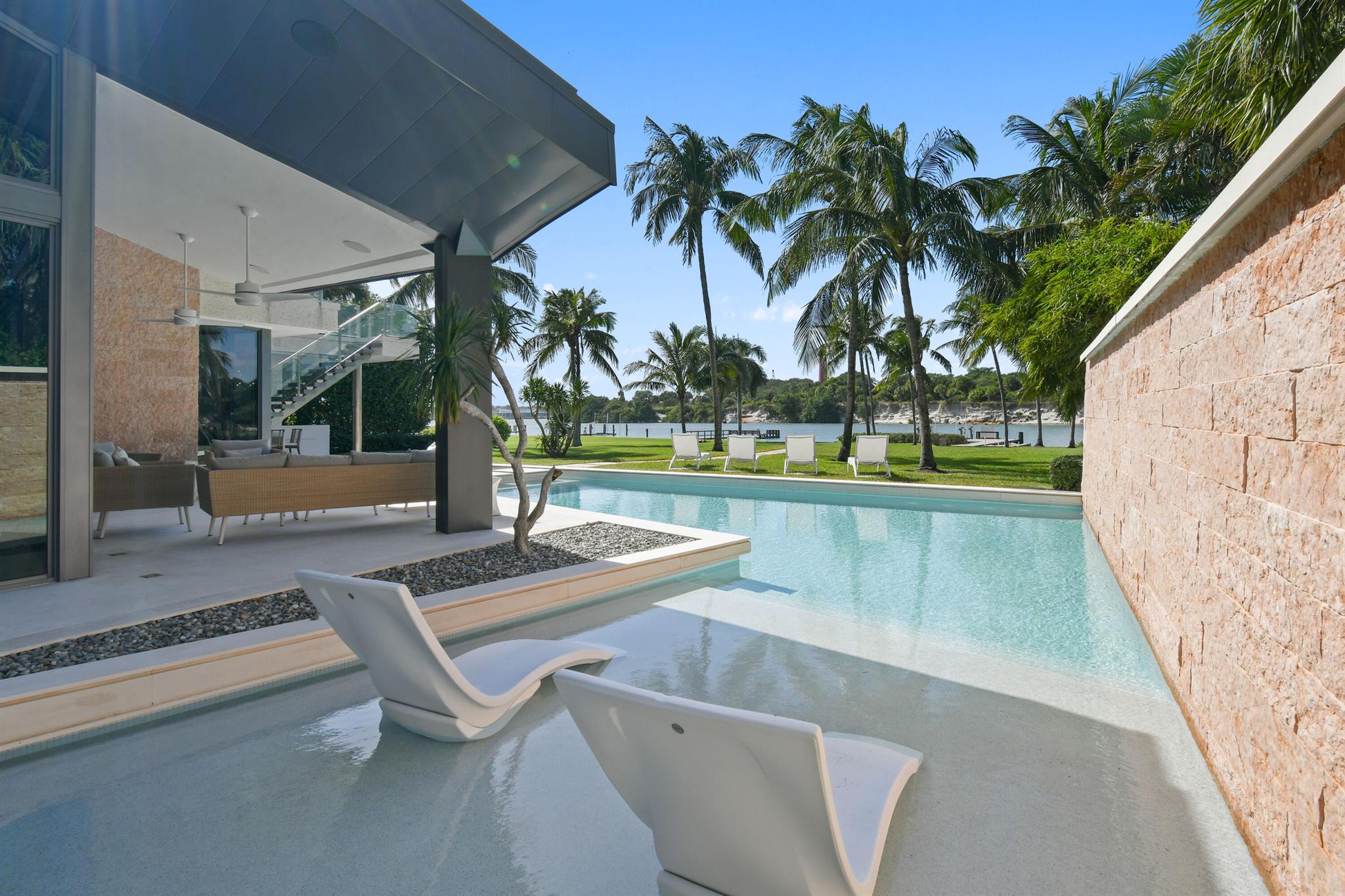 JUPITER INLET BEACH COLON - Residential