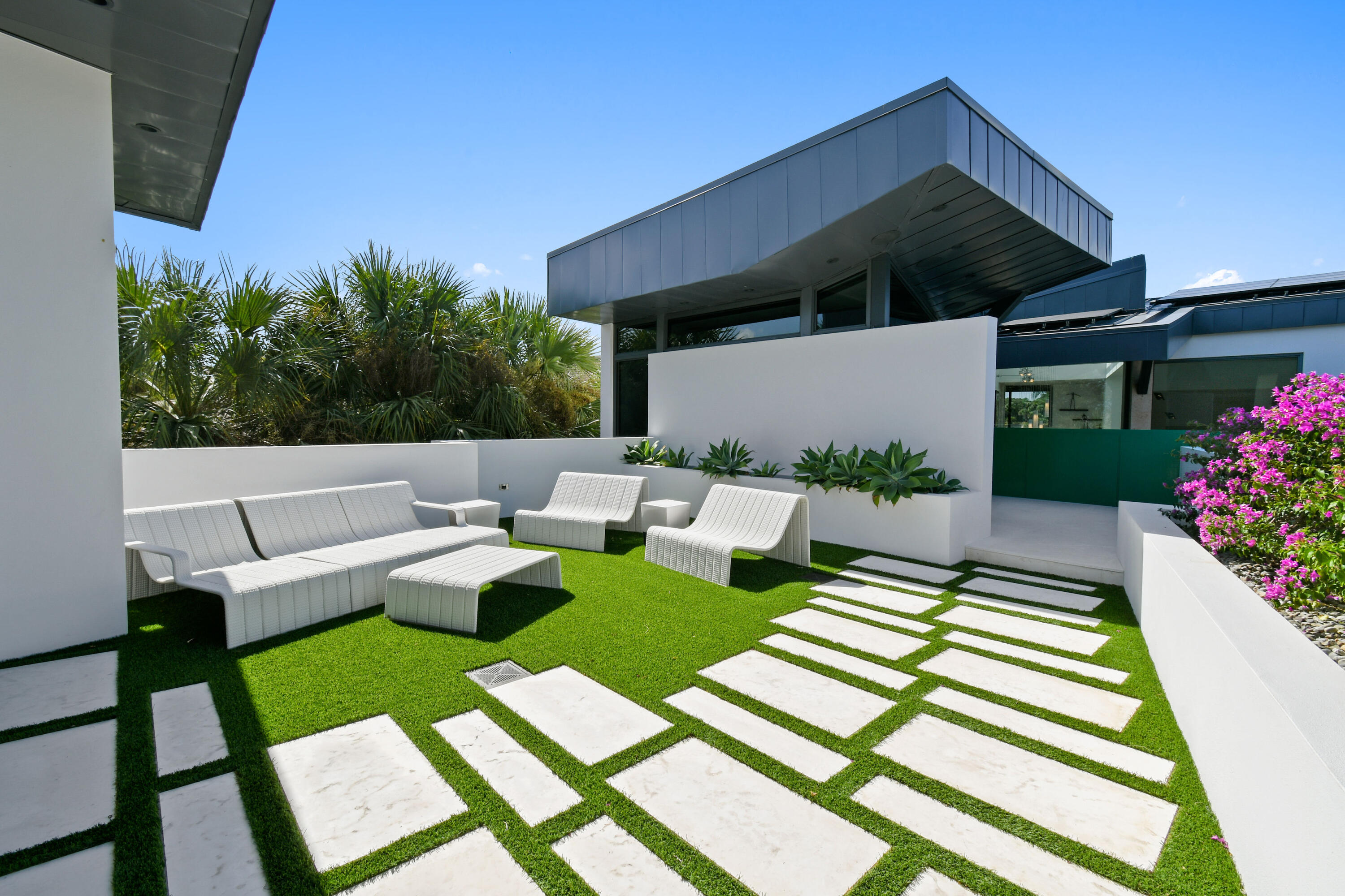 JUPITER INLET BEACH COLONY - Residential