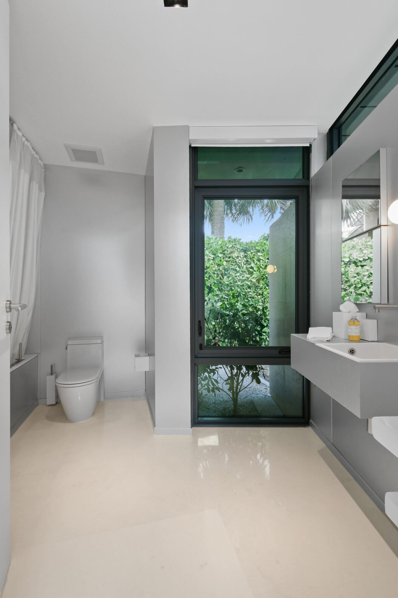 JUPITER INLET BEACH COLONY - Residential