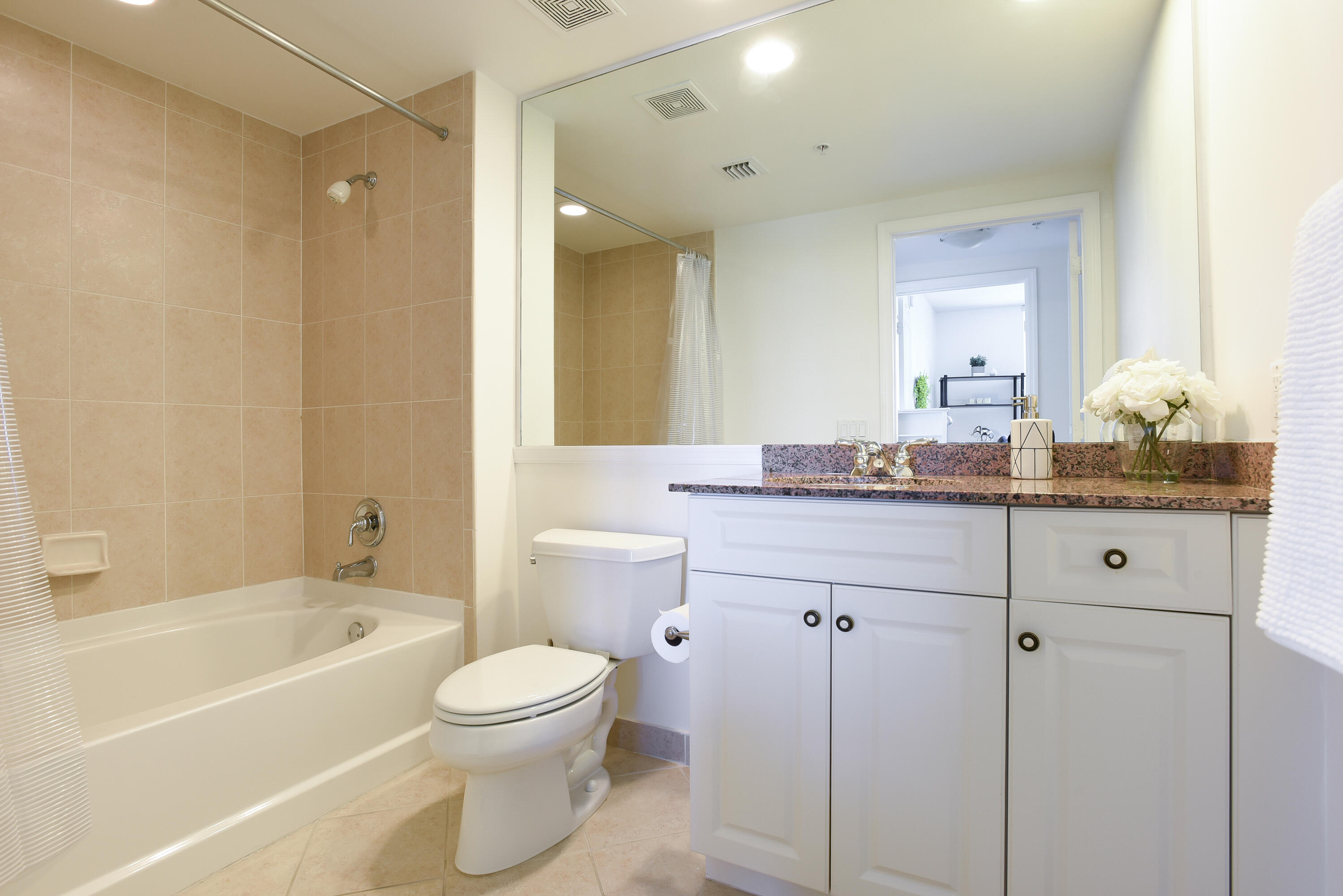 WATERGARDEN CONDO - Residential Lease