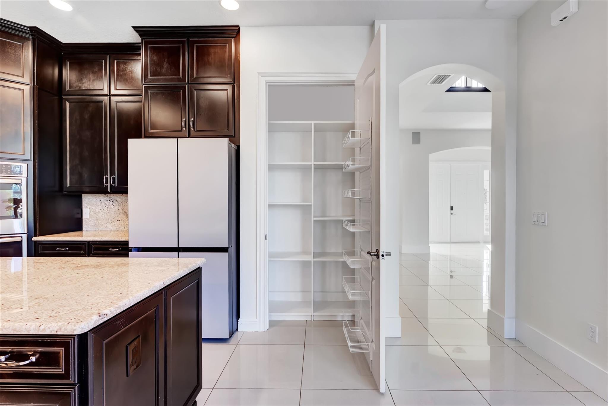 Debuys 180-147 B - Residential