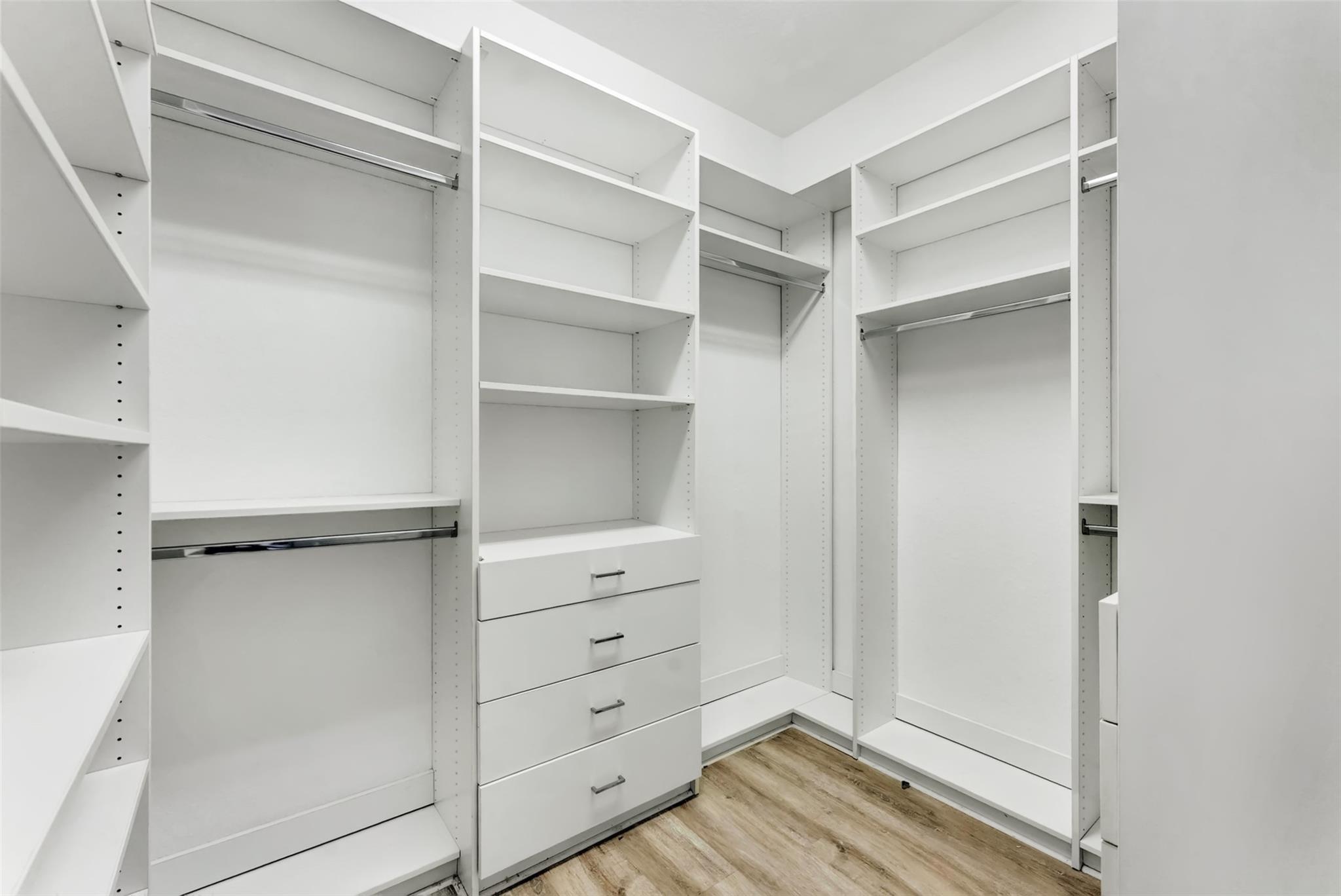 Debuys 180-147 B - Residential