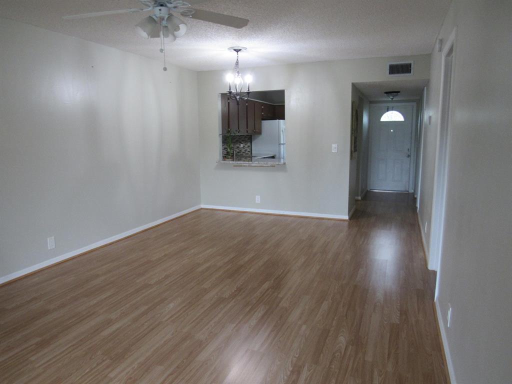 GOLDEN LAKES VILLAGE CONDO E - Residential