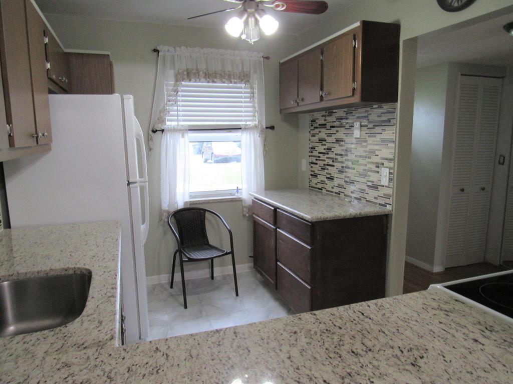 GOLDEN LAKES VILLAGE CONDO E - Residential