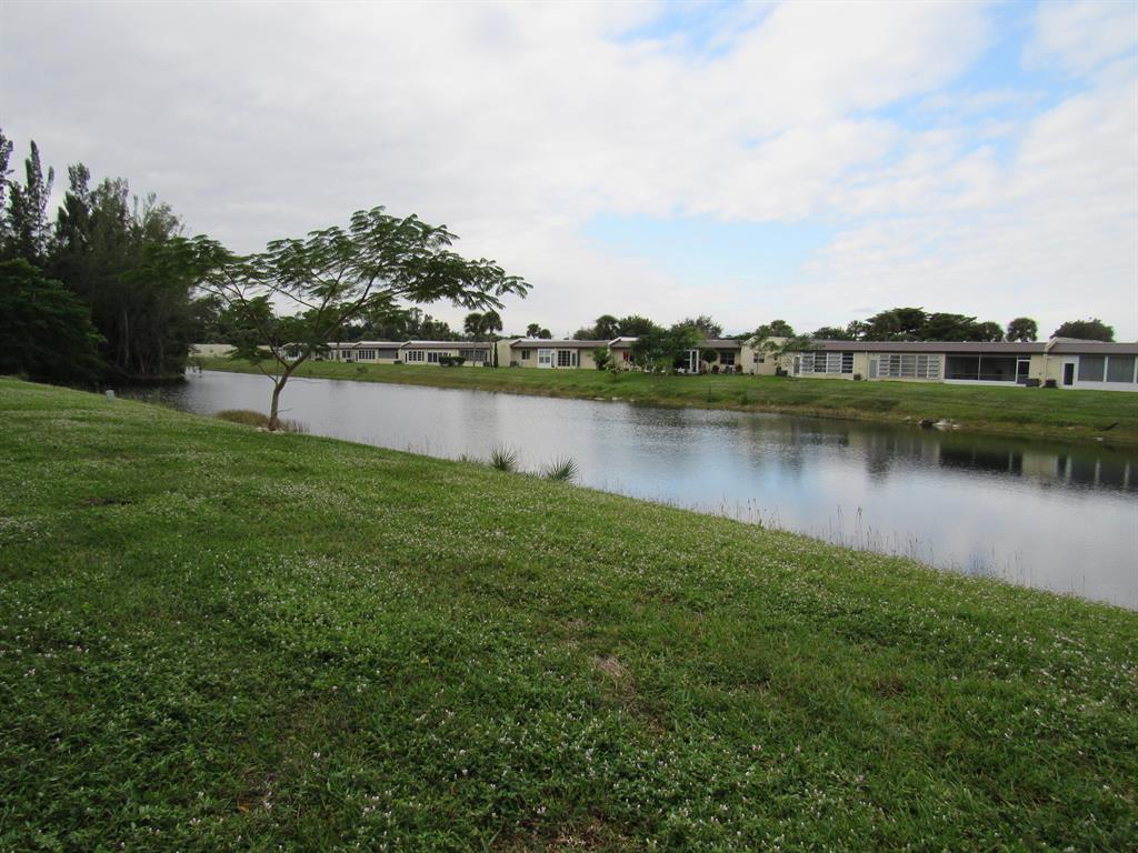 GOLDEN LAKES VILLAGE CONDO E - Residential