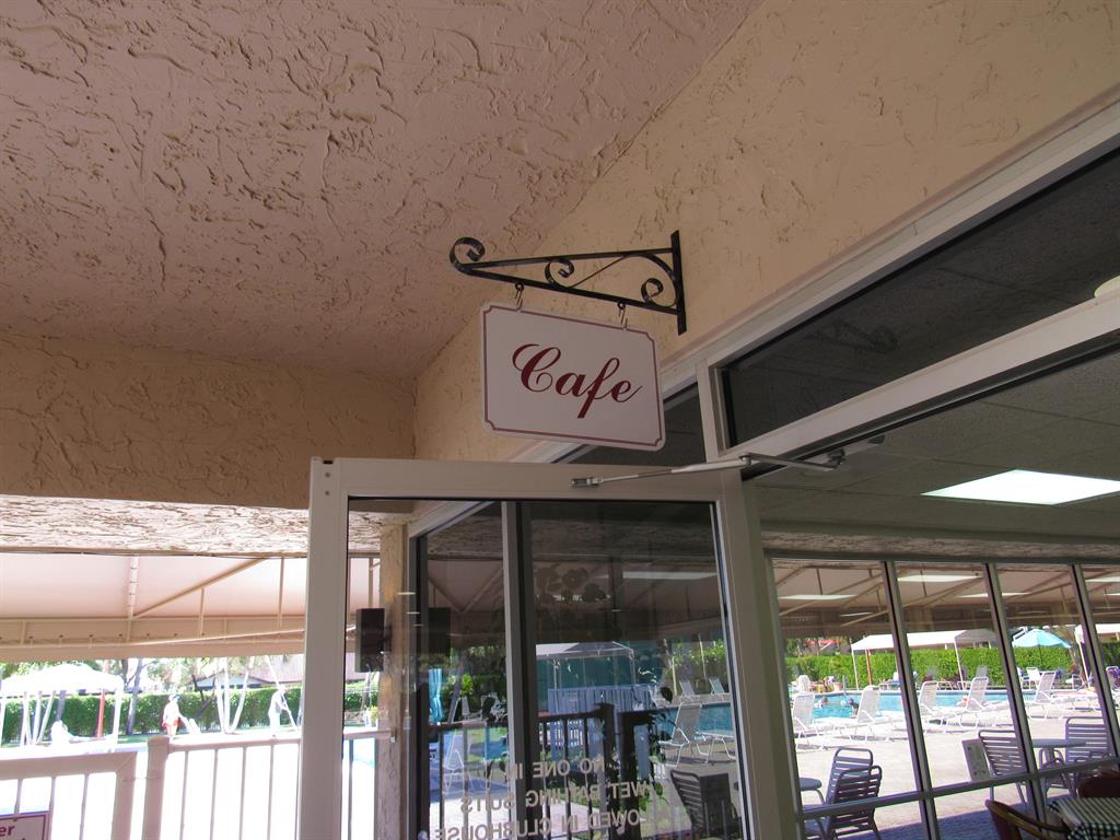 GOLDEN LAKES VILLAGE CONDO E - Residential