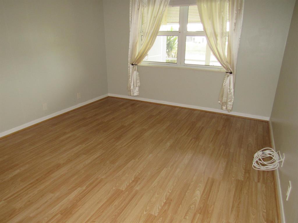 GOLDEN LAKES VILLAGE CONDO E - Residential