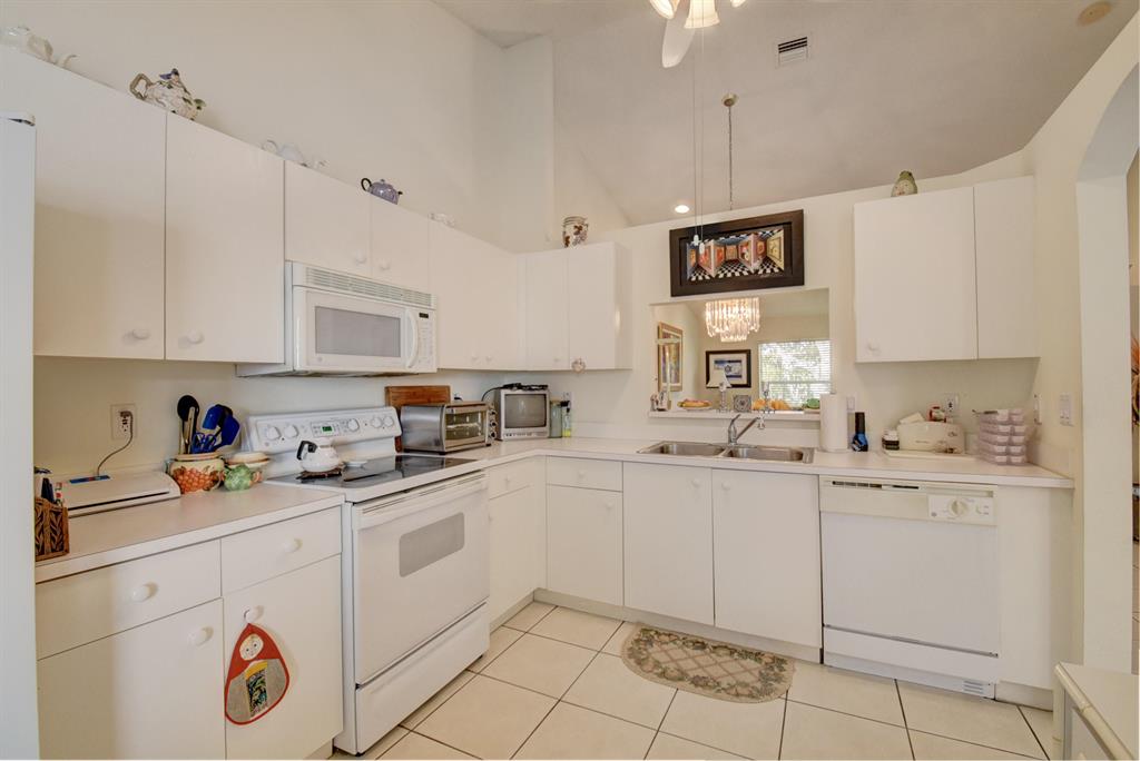 FLORAL LAKES PH 3 AND 4 - Residential