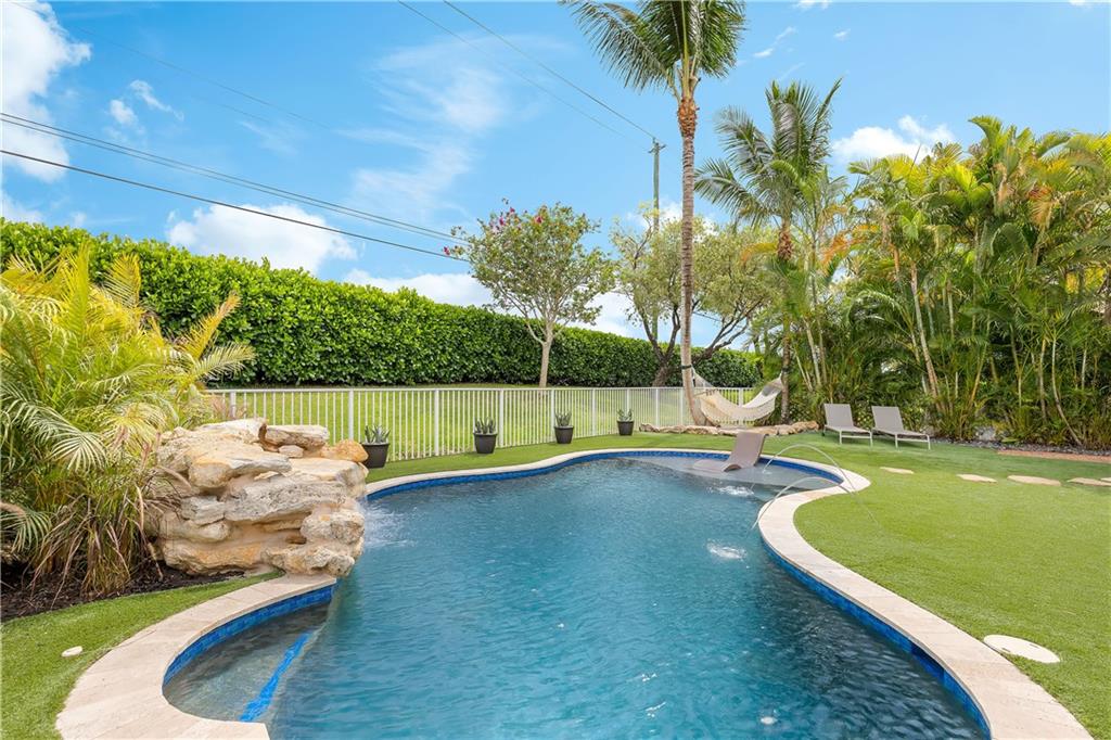 Mayfair At Parkland 155-9 - Residential