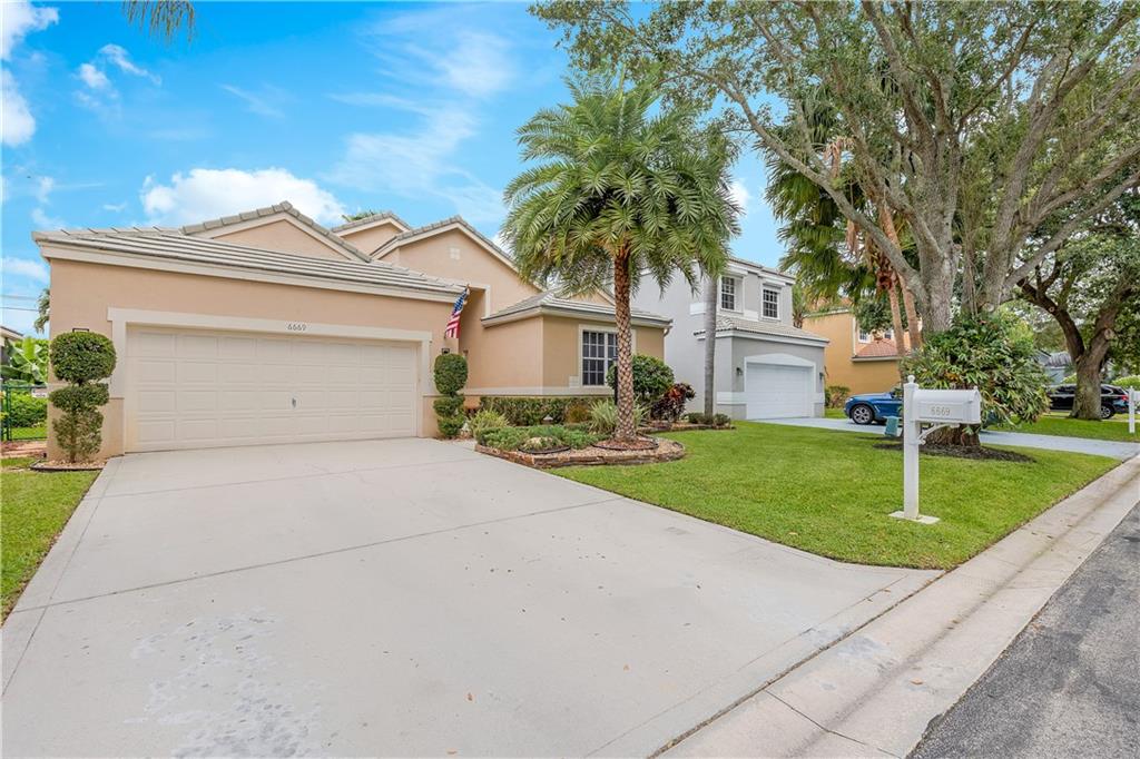 Mayfair At Parkland 155-9 - Residential