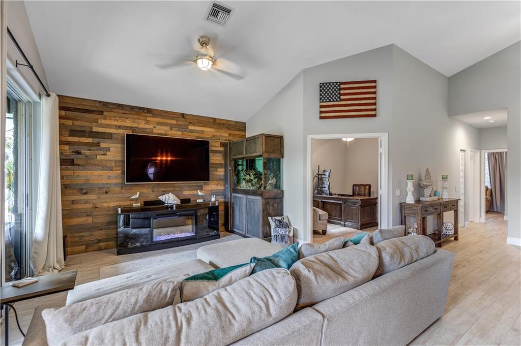 Mayfair At Parkland 155-9 - Residential