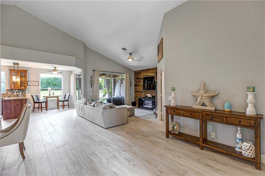 Mayfair At Parkland 155-9 - Residential