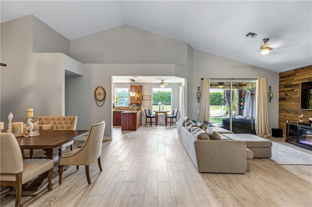 Mayfair At Parkland 155-9 - Residential