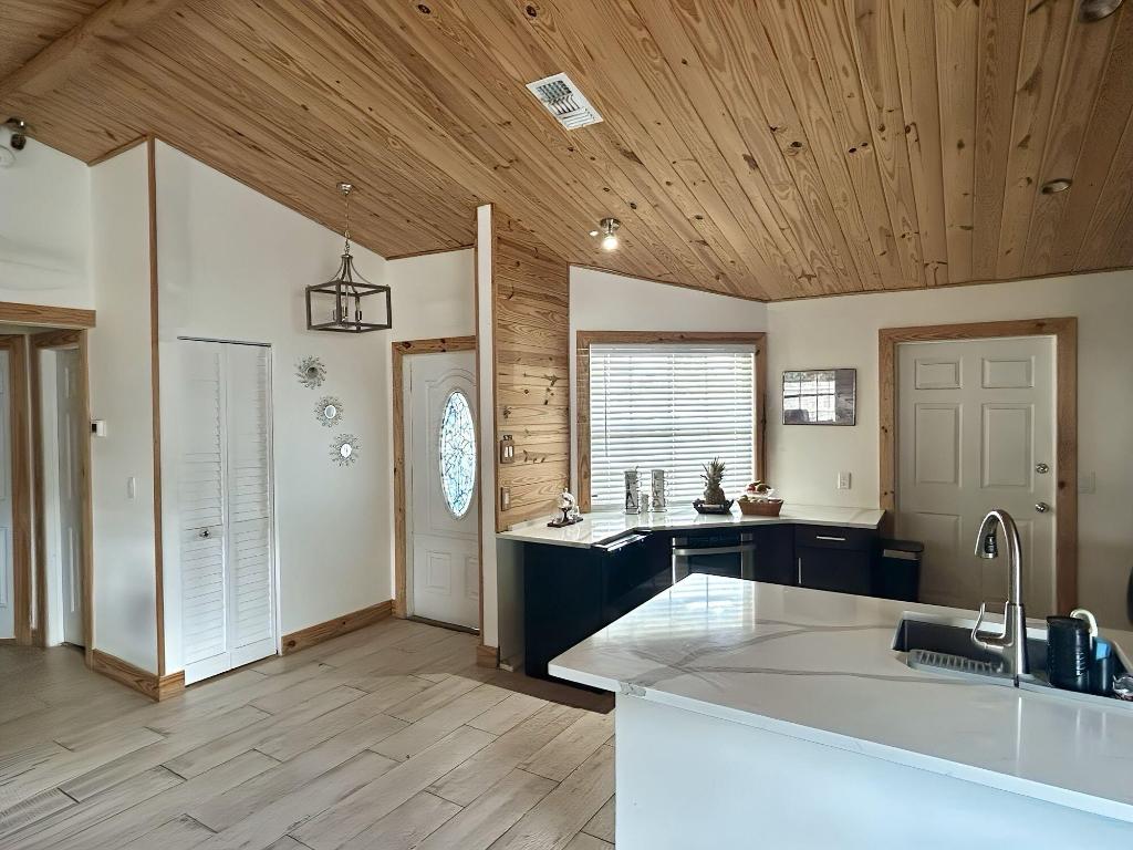 5173 El Claro Circle