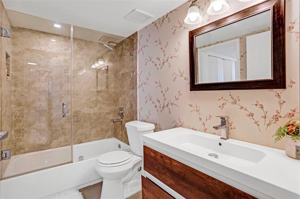 Grandview Palace - Residential