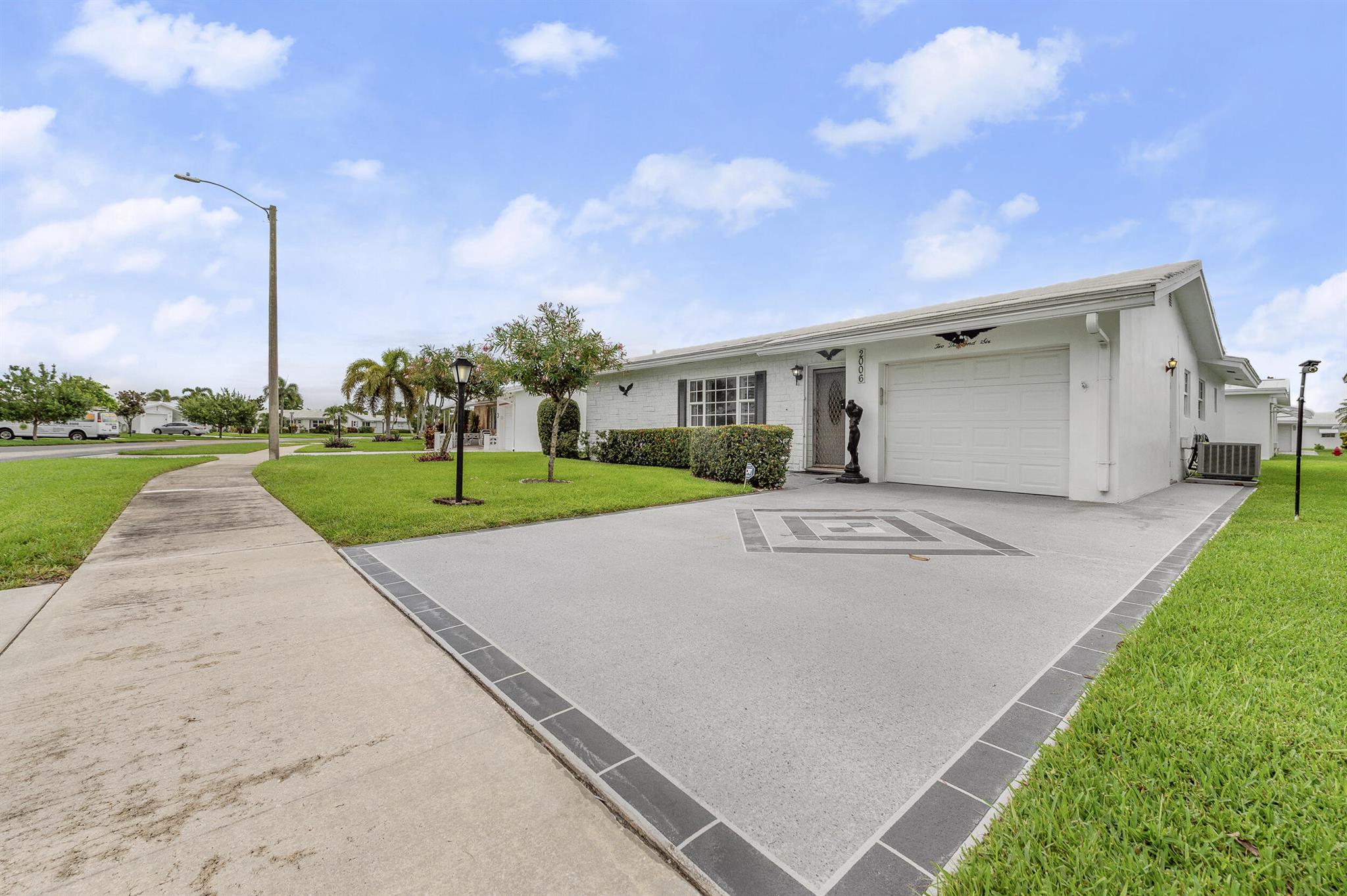 2006 SW Golf Lane