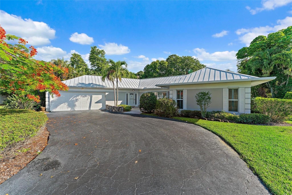 Photo of 3441 SE Court Drive, Stuart, FL 34997 (MLS # F10462670)