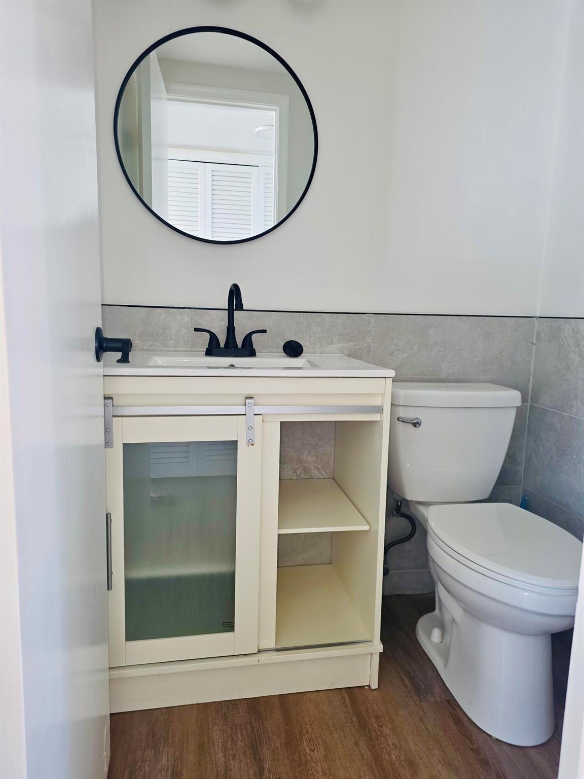 STERLING VILLAGE 240 COND - Residential